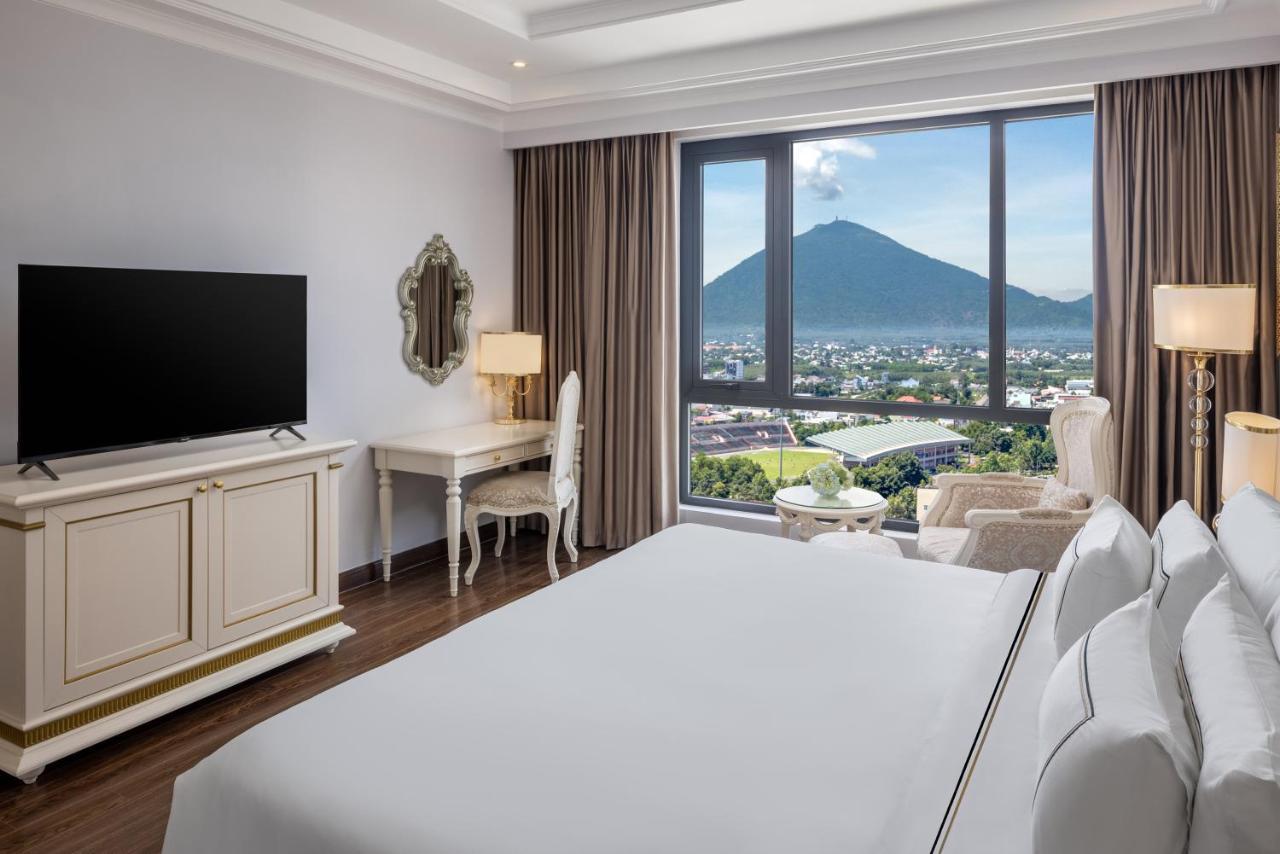 Melia Vinpearl Tay Ninh Hotel Exterior foto